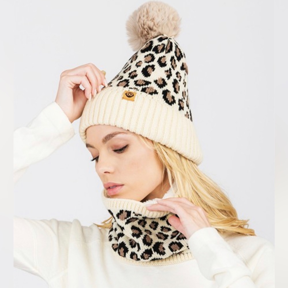 Ivory Beanie/Neck Warmer